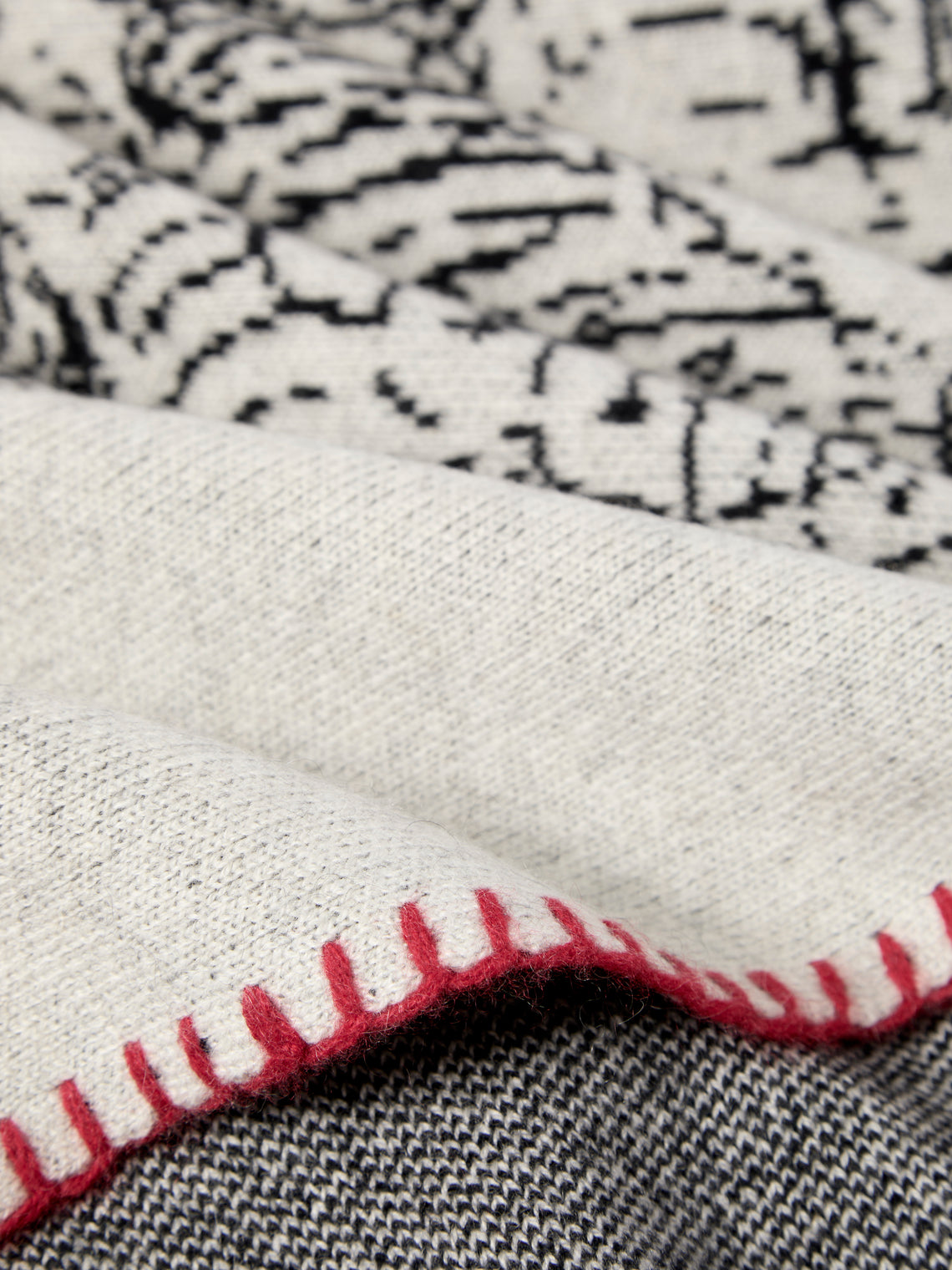 Saved NY - Clover Cashmere Throw (79in/2m) - White - ABASK