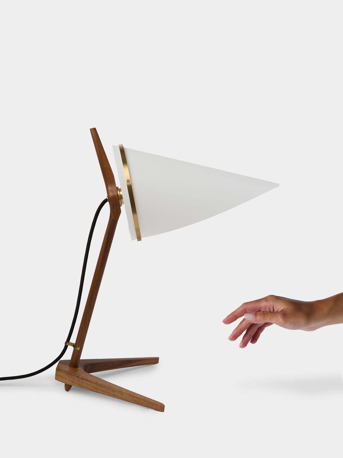 Joe Armitage - Classic Walnut Desk Lamp - Brown - ABASK