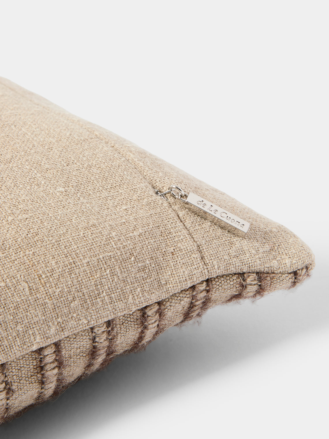 de Le Cuona - Nara Panel Linen Pillow (19.5in/50cm) - Beige - ABASK