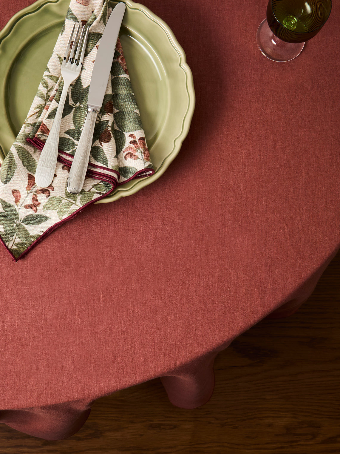 Borgo delle Tovaglie - Filo Linen Round Tablecloth (110in/2.8m) - Red - ABASK
