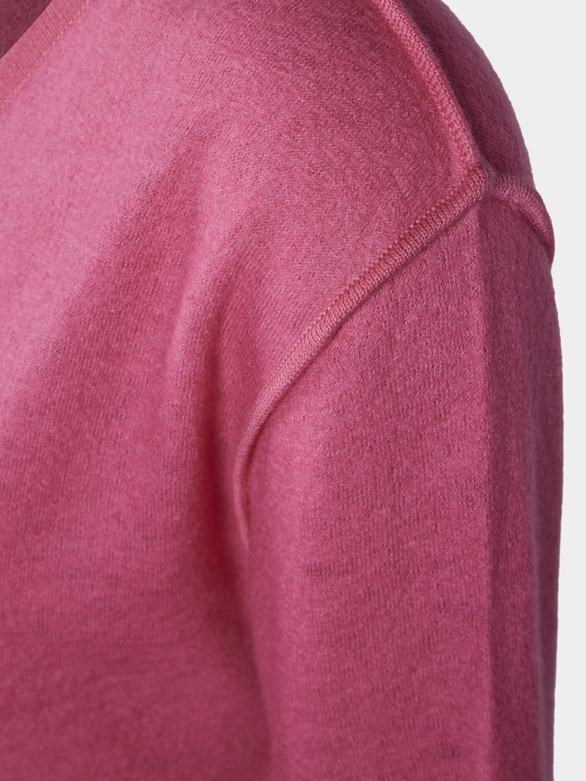 Denis Colomb - Fuzzy Brushed Cashmere V-Neck Sweater | Size: S - Pink - ABASK