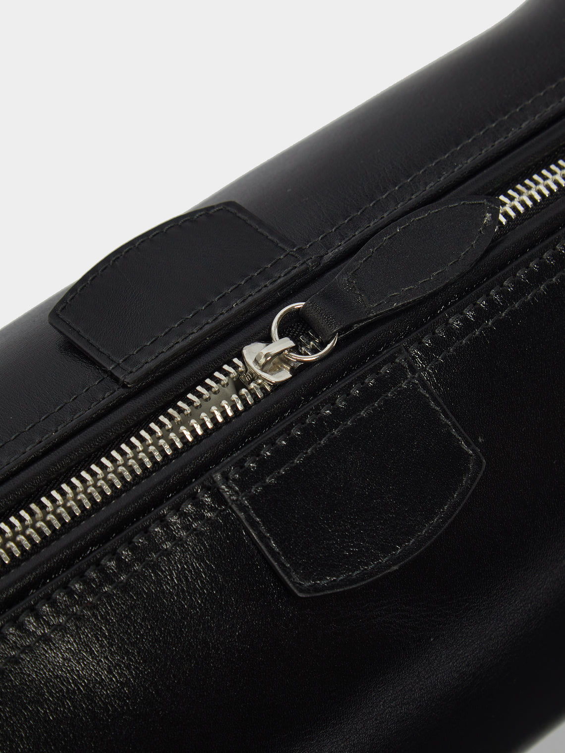 Leather Medium Wash Bag