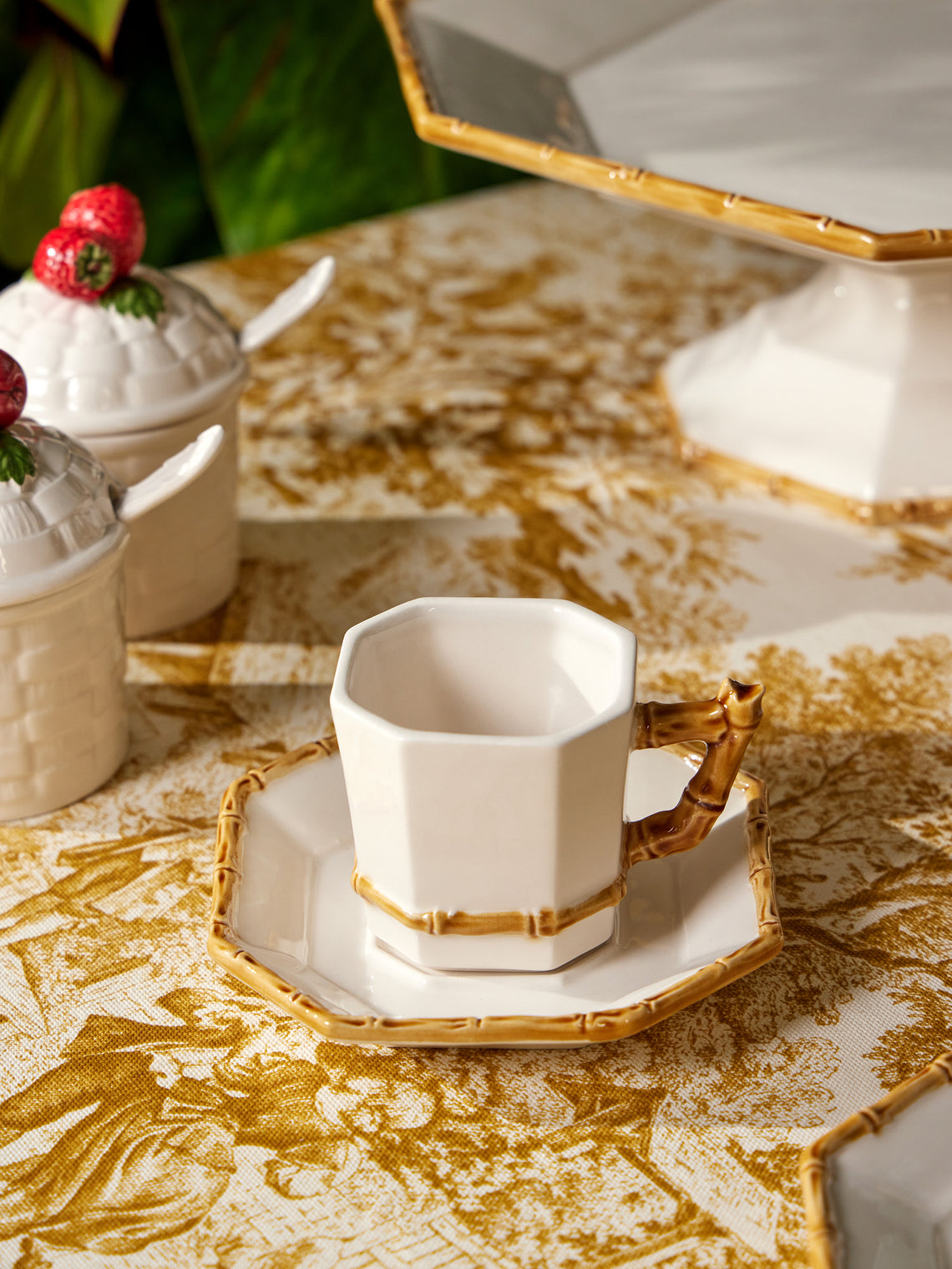 Verdolini - Bamboo Hand-Painted Ceramic Teacup and Saucer - White - ABASK