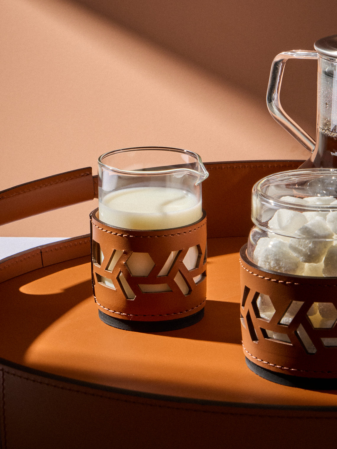 RUDI - Fiordaliso Glass and Leather Milk Jug - Brown - ABASK