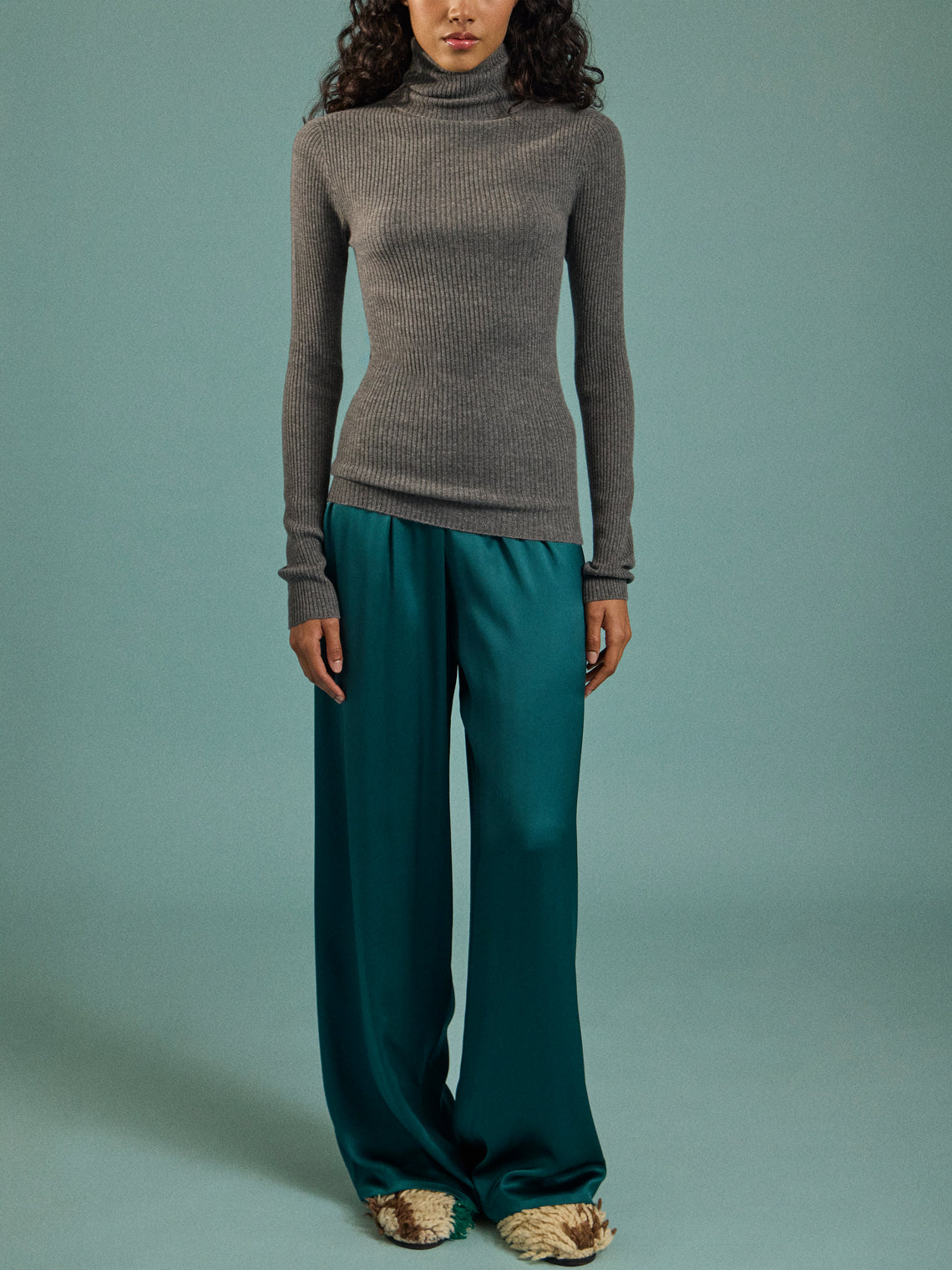 Arch4 - Izzy Baby Goat Cashmere Rollneck Top | Size: S - Gray - ABASK