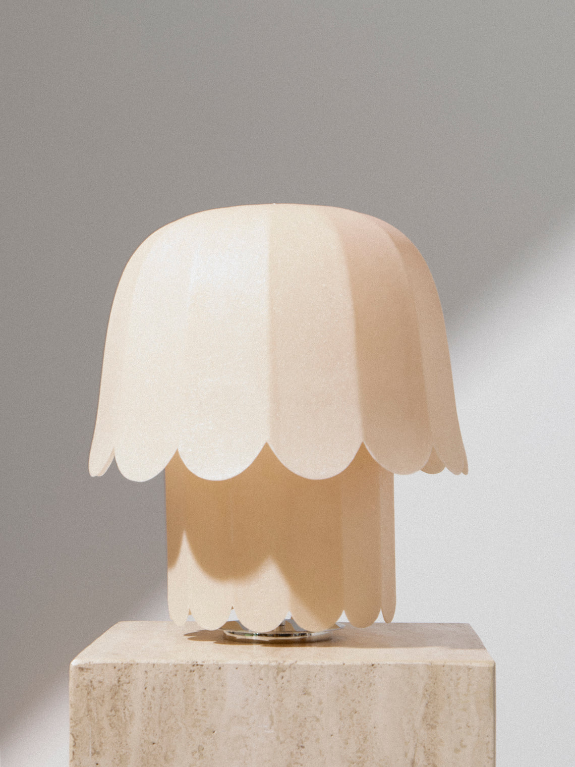 Kilzi - The Feather Fiberglass and Japanese Paper Table Lamp - Ivory - ABASK