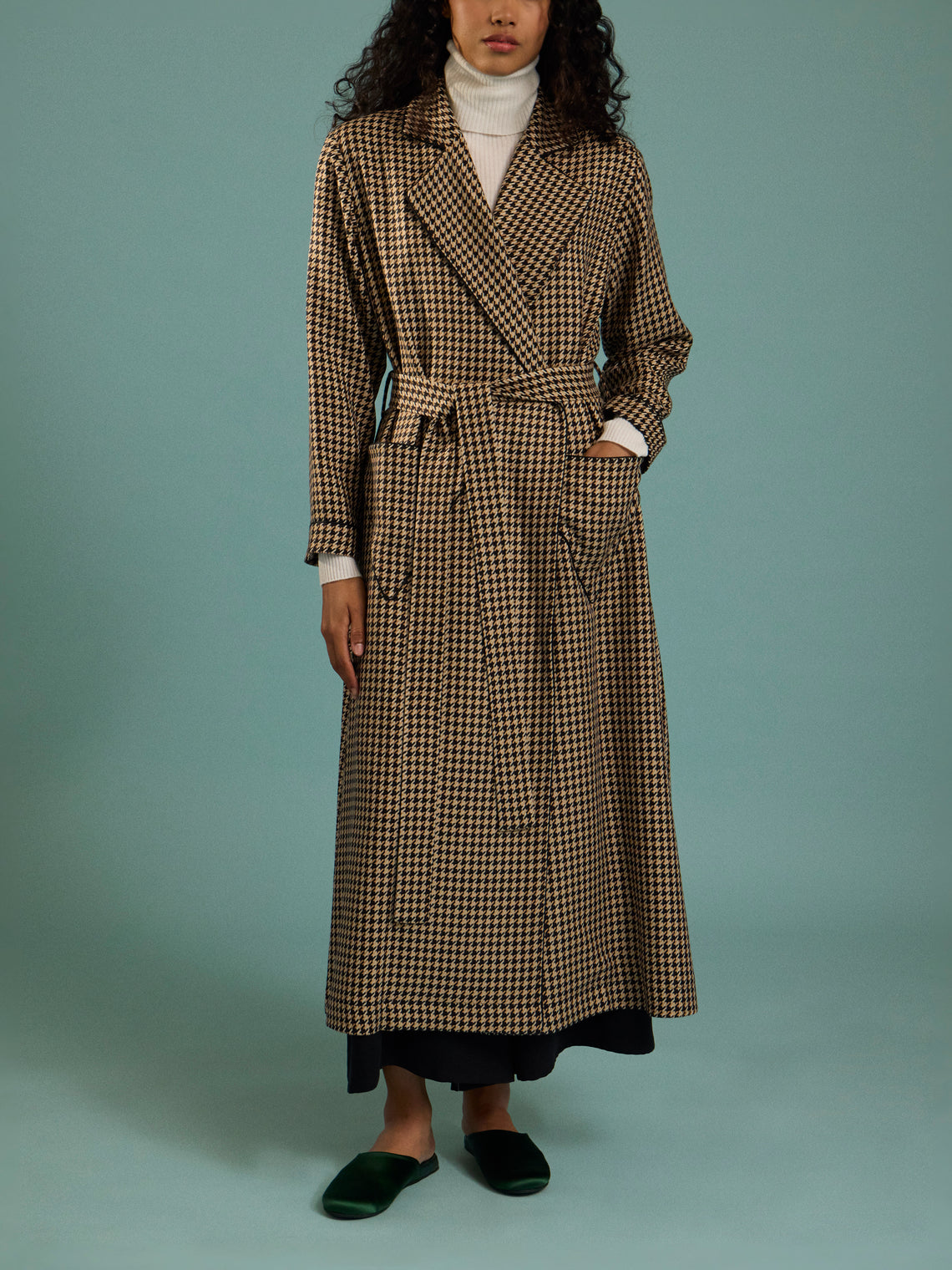 Arch4 - Izzy Baby Goat Cashmere Rollneck Top | Size: S - Cream - ABASK