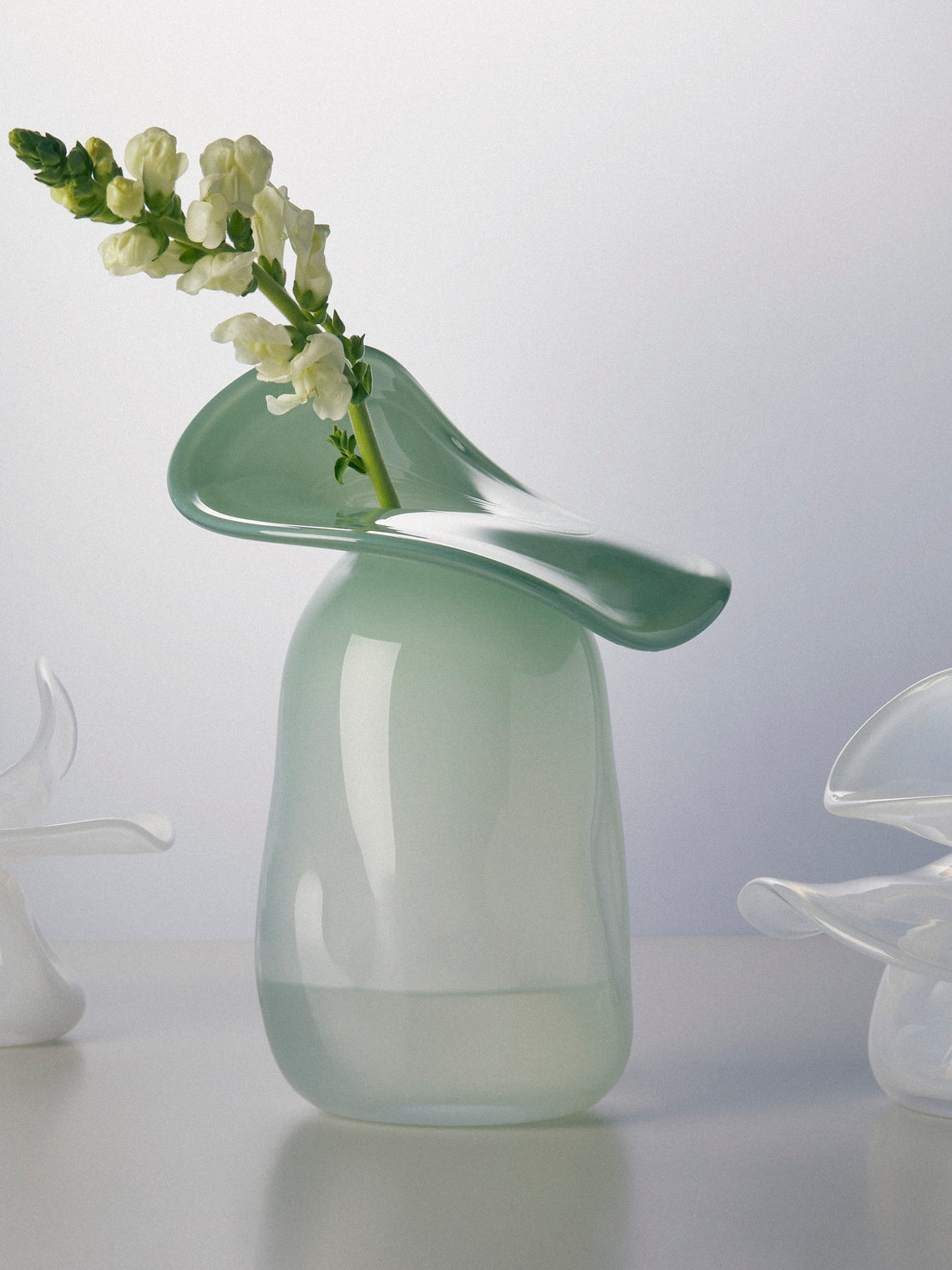 Oog Objects - 10 Hand-Blown Glass Vase (11in/28cm) - Green - ABASK