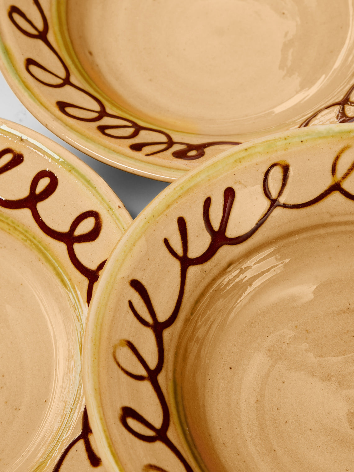 Poterie de Cliousclat - Hand-Painted Slipware Small Bowls (Set of 4) - Beige - ABASK