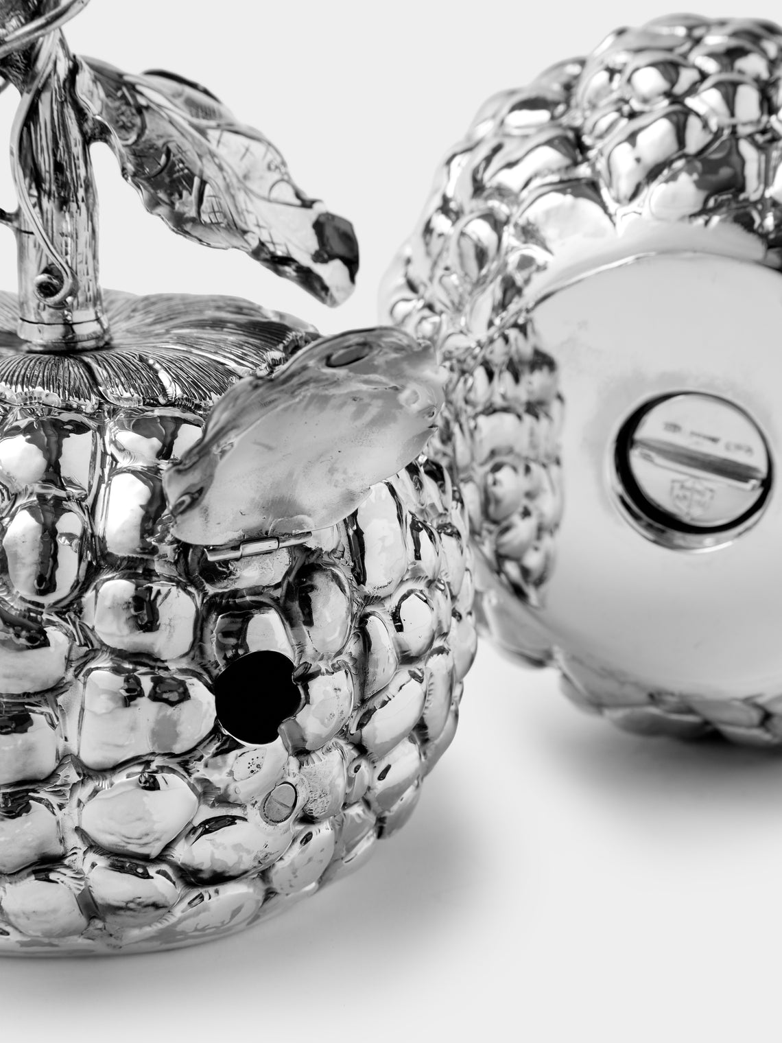 Milanese Silver - Pumpkin Sterling Silver Salt and Pepper Shakers (Set of 2) - Silver - ABASK