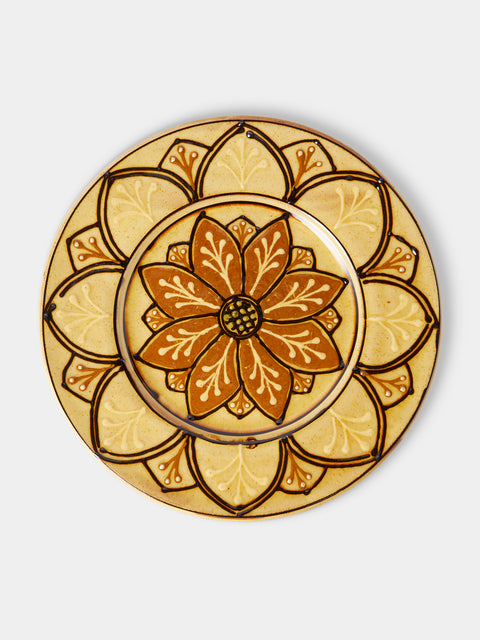 Fitch & McAndrew - Dahlias Slipware Serving Plate (13.4in/34cm) - Yellow - ABASK - 