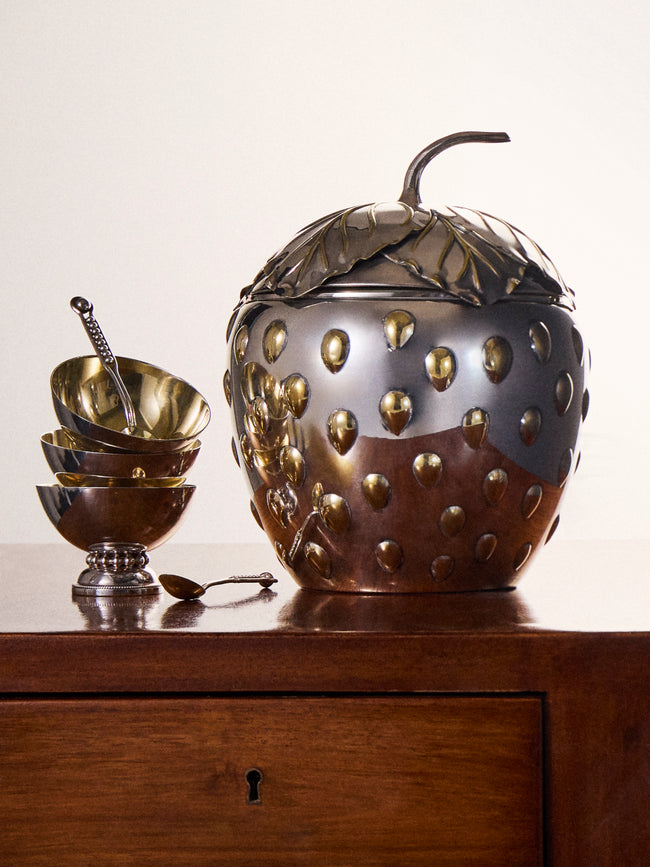 Antique and Vintage - 1970s Silver-Plated Teghini Firenze Strawberry Ice Bucket - Silver - ABASK