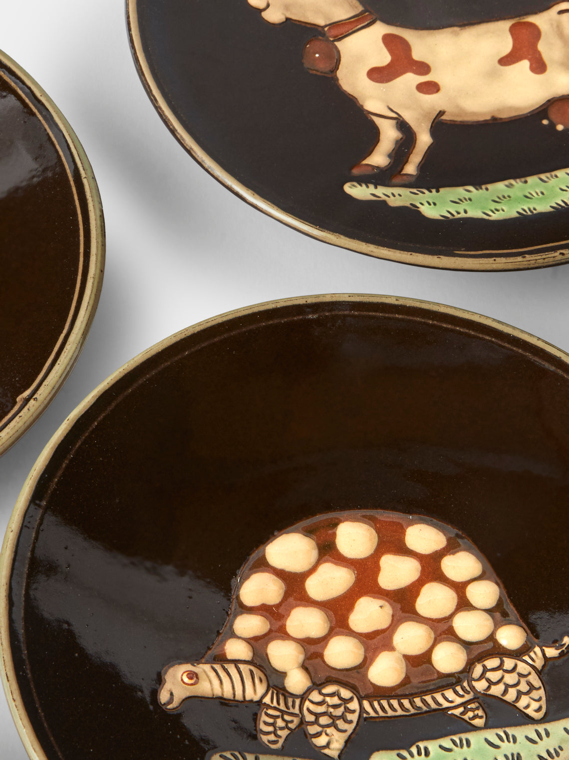 Poterie d’Évires - Animals Hand-Painted Ceramic Plates – 5.5in/14cm (Set of 4) - Dark Brown - ABASK