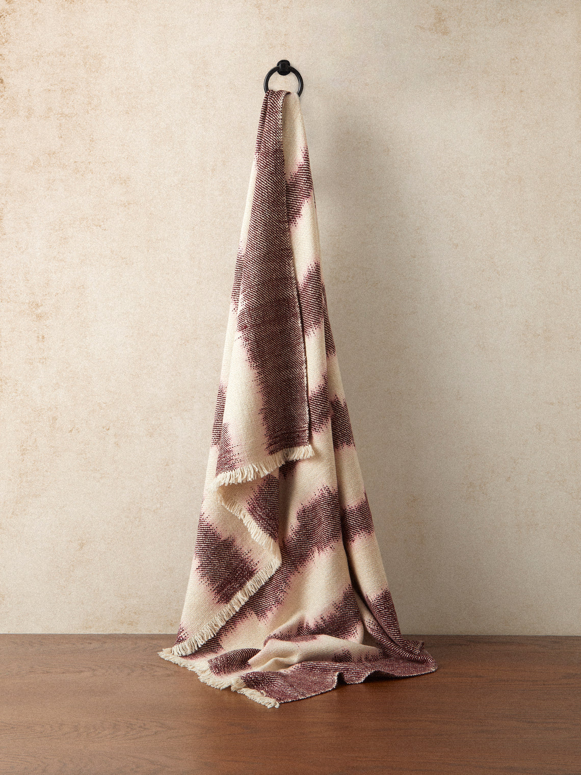 Me & K - Retro Ikat Cashmere Throw (69in/1.75m) - Red - ABASK