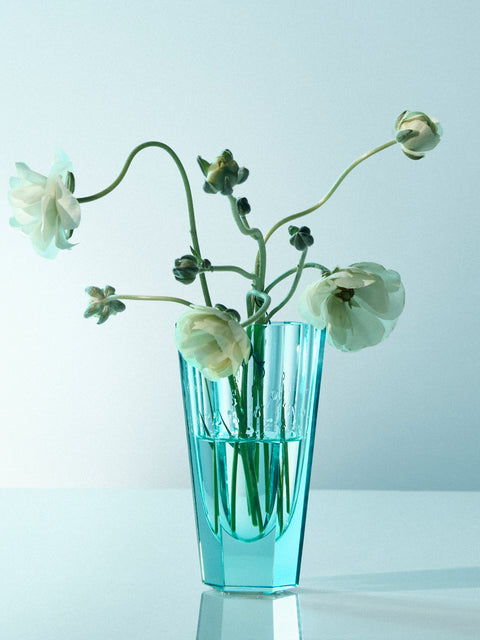 Moser - Purity Hand-Blown Crystal Bud Vase (4.5in/11.5cm) - Blue - ABASK