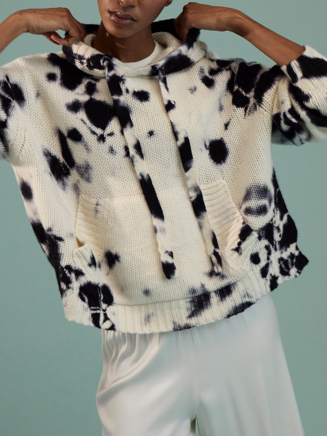 Suzusan - Shibori Hand-Knitted Cashmere Hooded Sweater | Size: S - Black - ABASK