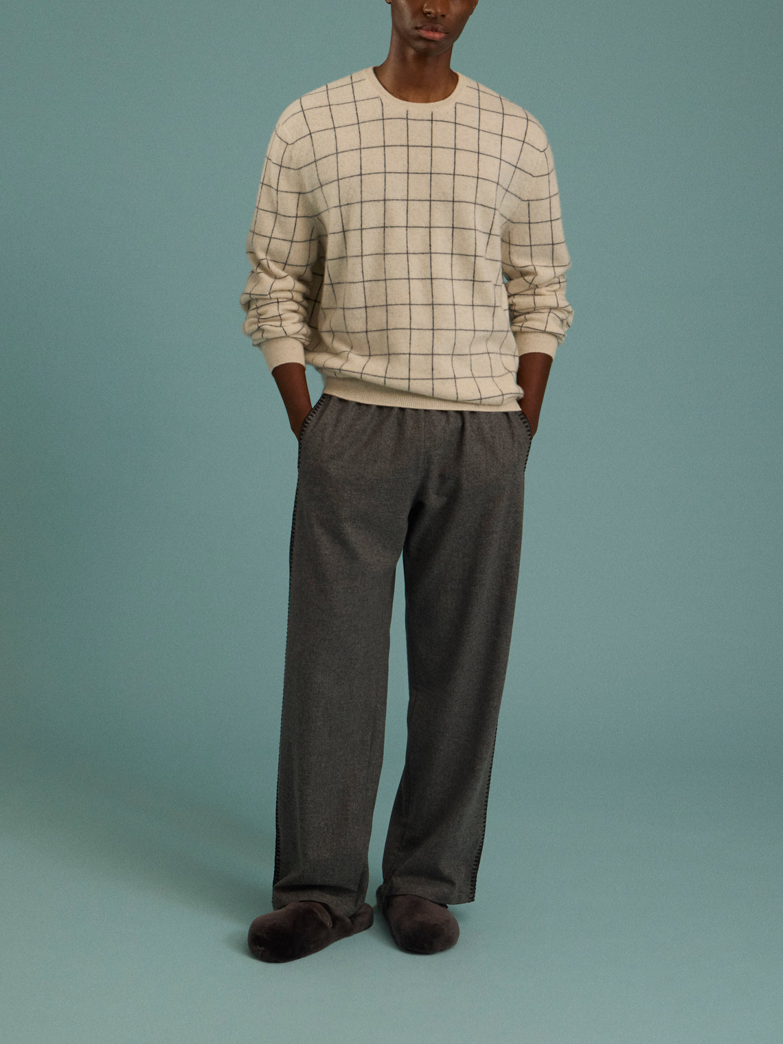 Frenckenberger - Cashmere R-Neck Boyfriend Check Sweater - Gray - ABASK