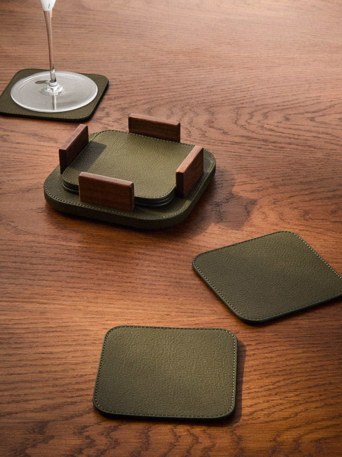 Giobagnara x Poltrona Frau - Leather and Walnut Coasters with Holder (Set of 6) - Olive - ABASK