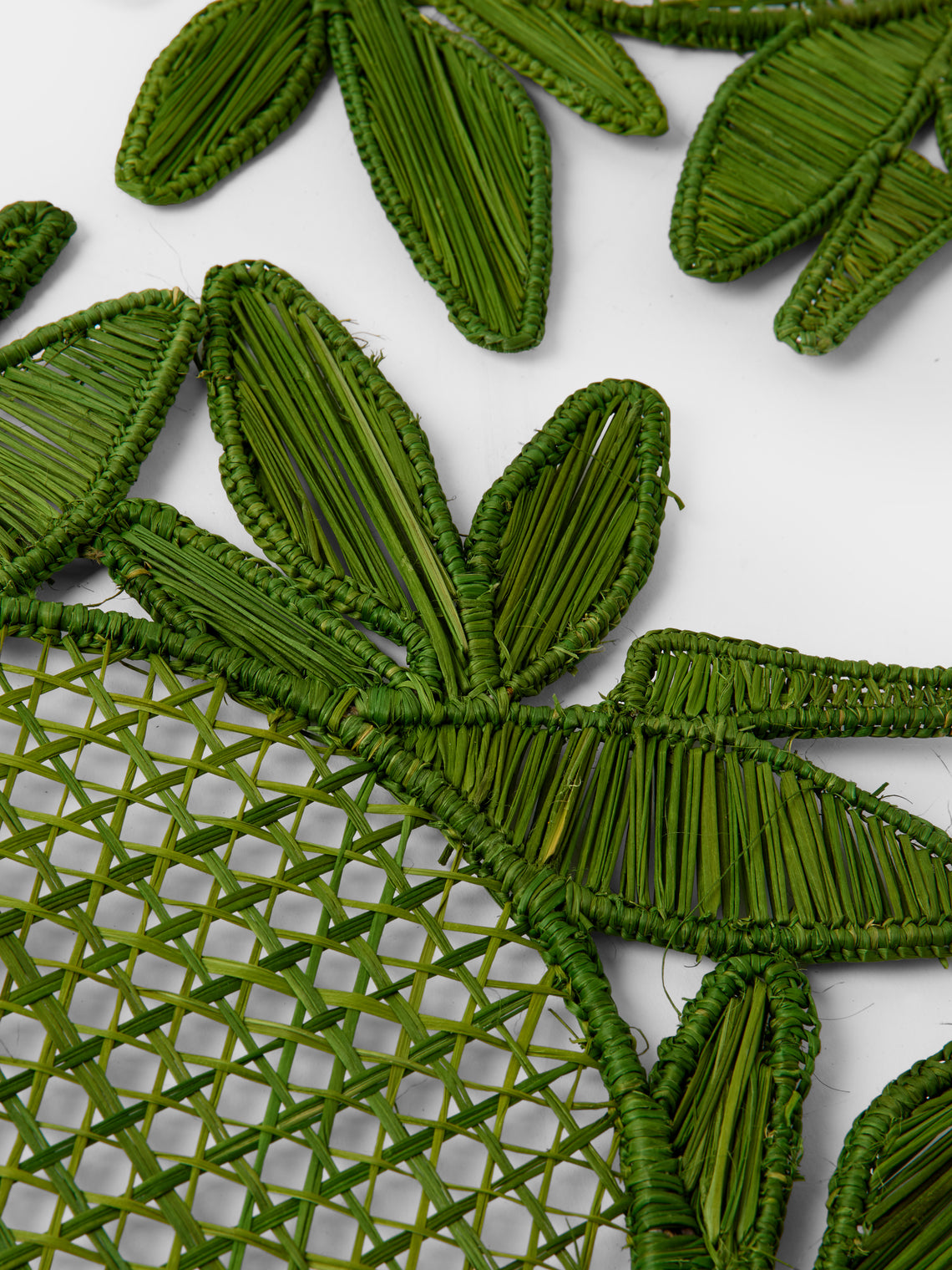 Artesanías del Atlántico - | Set of 4 | Paradise Handwoven Palm Placemats - Green - ABASK