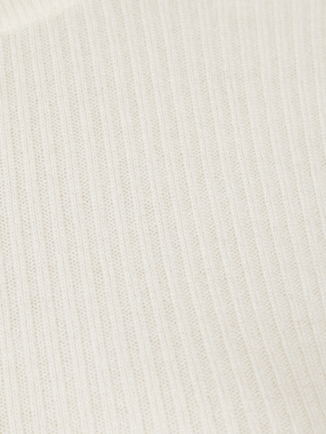 Arch4 - Celeste Baby Goat Cashmere Long-Sleeved Top | Size: S - Cream - ABASK