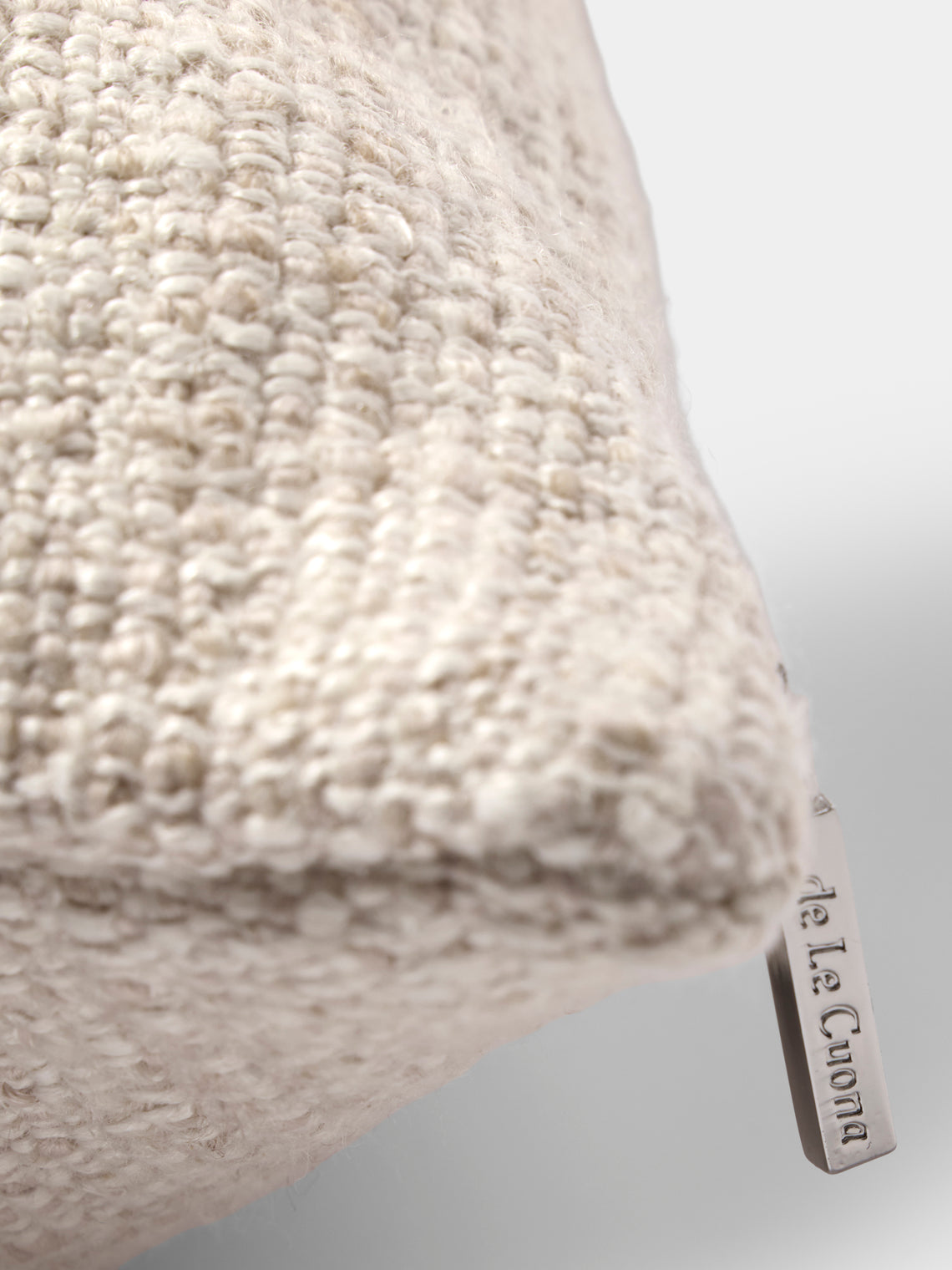 de Le Cuona - Strata Cotton Pillow (21.5in/55cm) - Beige - ABASK
