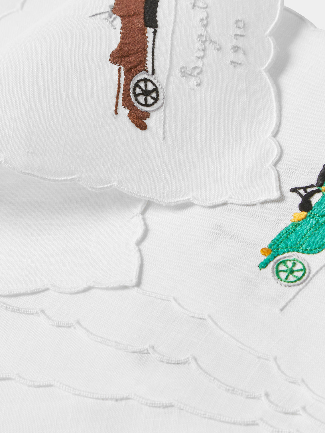 Taf Firenze - | Set of 6 | Retro Car Hand-Embroidered Linen Cocktail Napkins - White - ABASK