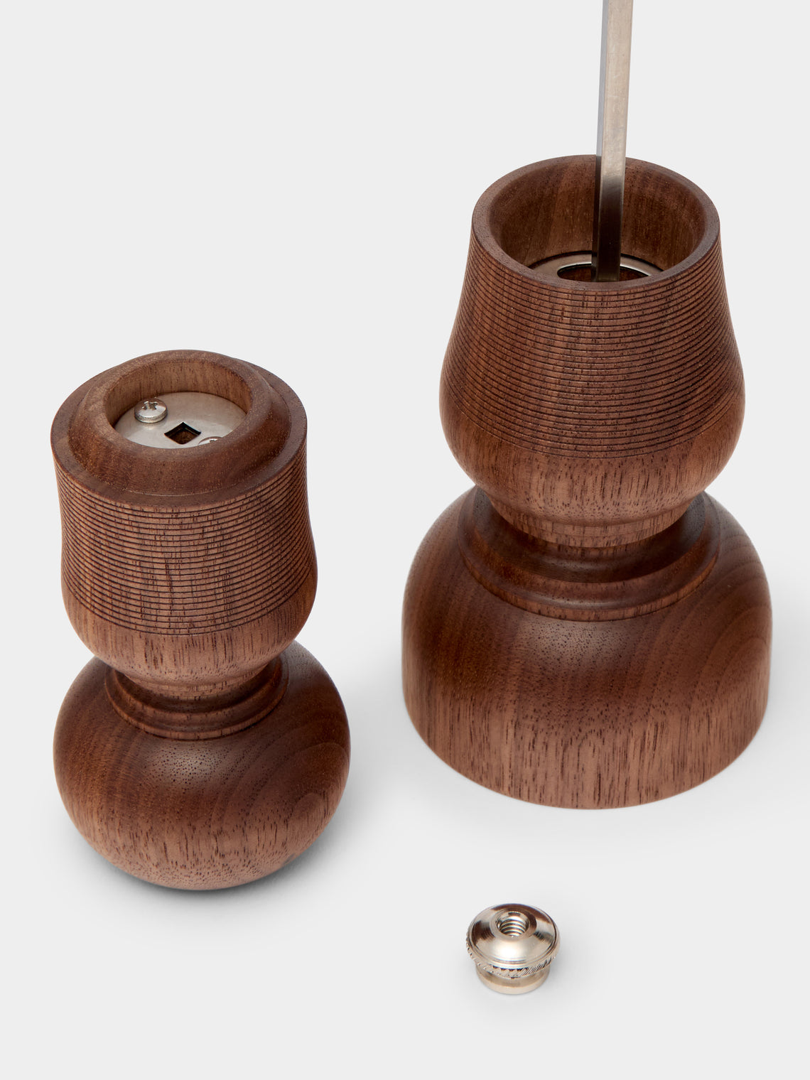 Yamani Woodworks - Hand-Turned Wood Salt Mill (7in/17.5cm) - Brown - ABASK