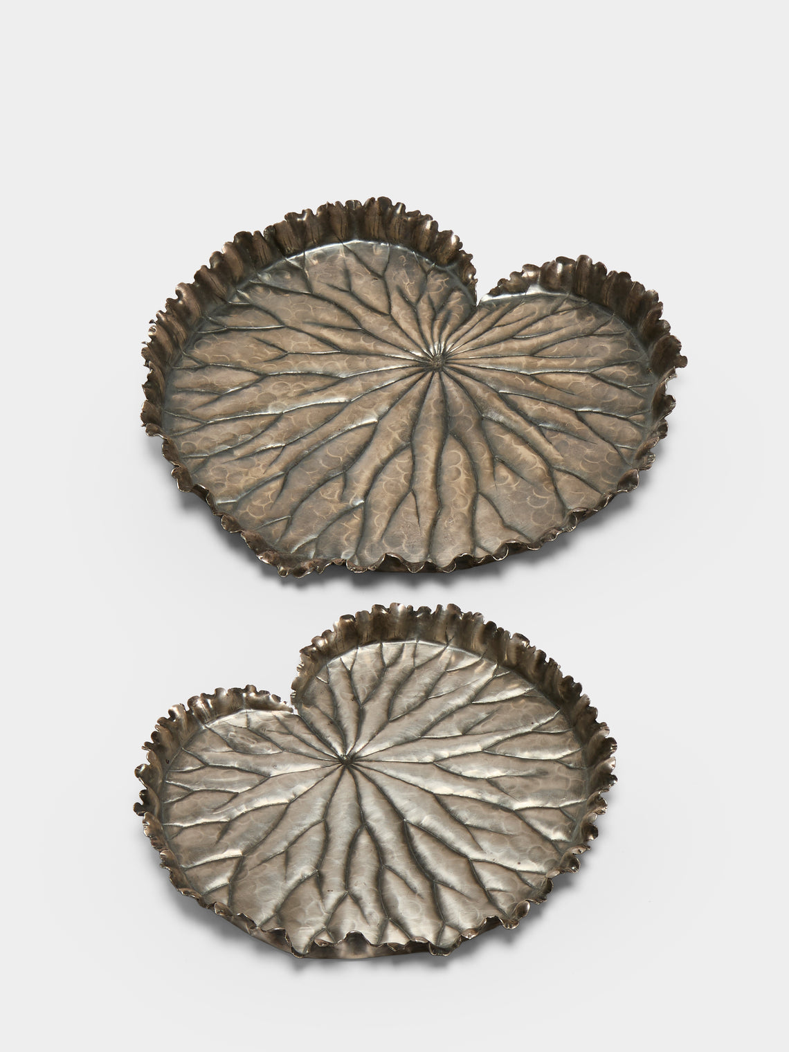 Antique and Vintage - Mid-Century Buccellati Lilypad Silver-Plated Trays (Set of 2) - Brown - ABASK - 