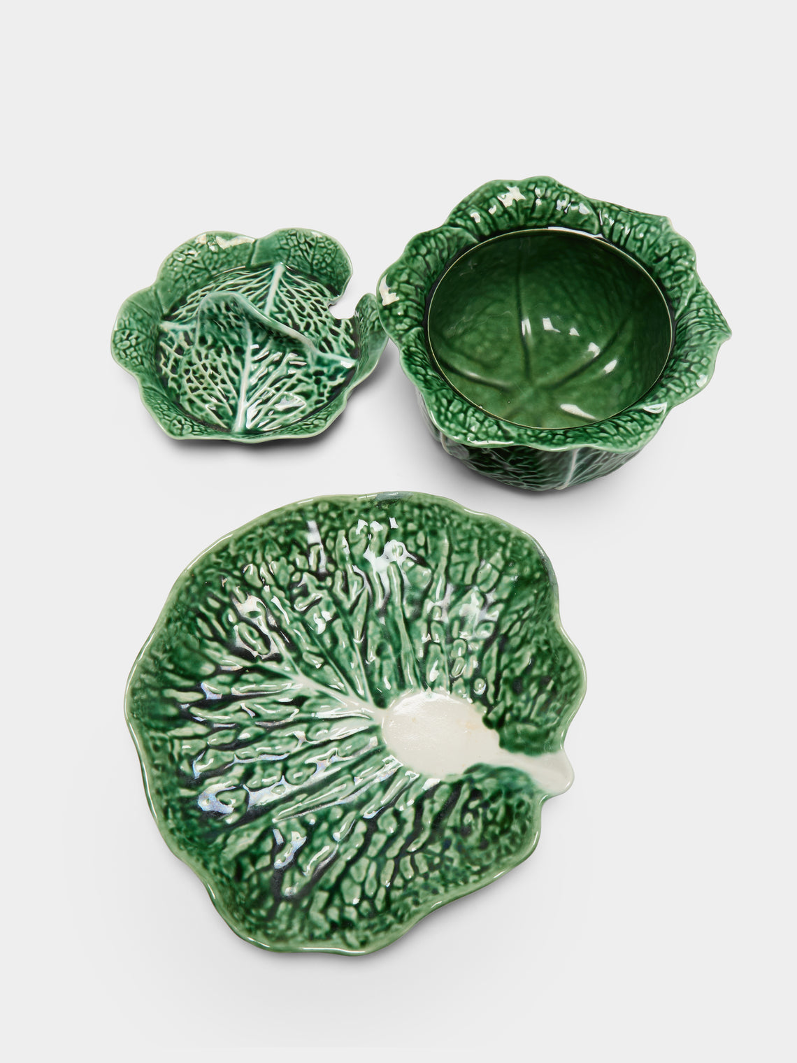 Antique and Vintage - Mid-Century Cabbage Majolica Ceramic Tureen with Plate - Green - ABASK