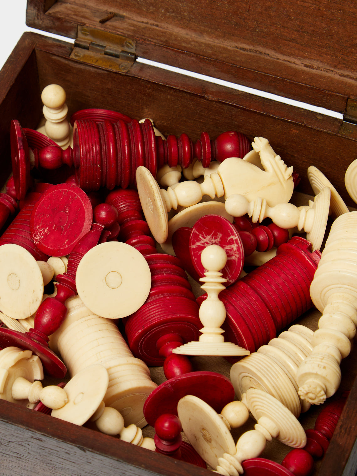 Antique and Vintage - 19th-Century Barleycorn Wood Chess Set -  - ABASK