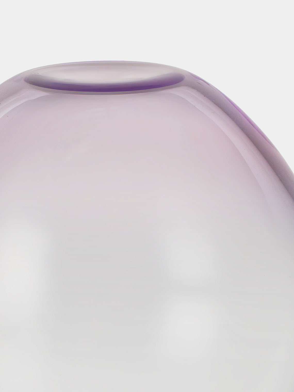 Lobmeyr - BV60 Flower Crystal Bud Vase (4in/10cm) - Purple - ABASK
