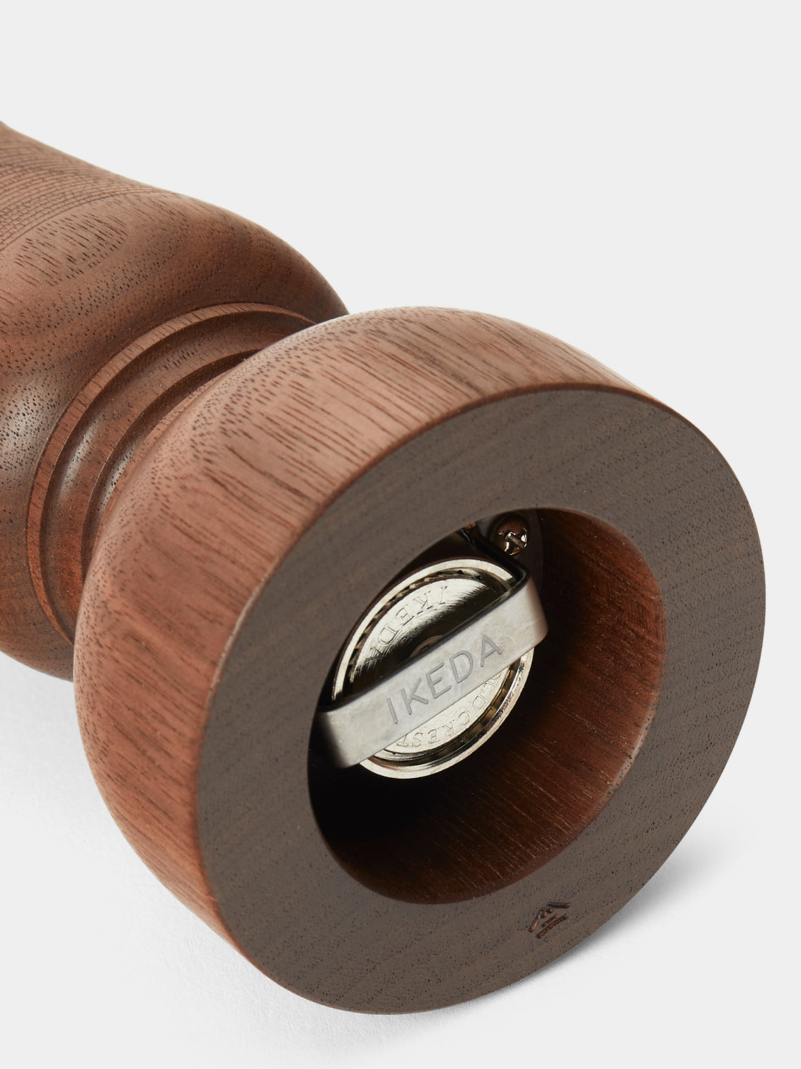 Yamani Woodworks - Hand-Turned Wood Pepper Mill (9in/23cm) - Brown - ABASK