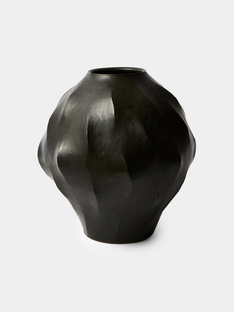 Lee Song-am - Black Clay Vase (13.5in/34cm) - Black - ABASK - 