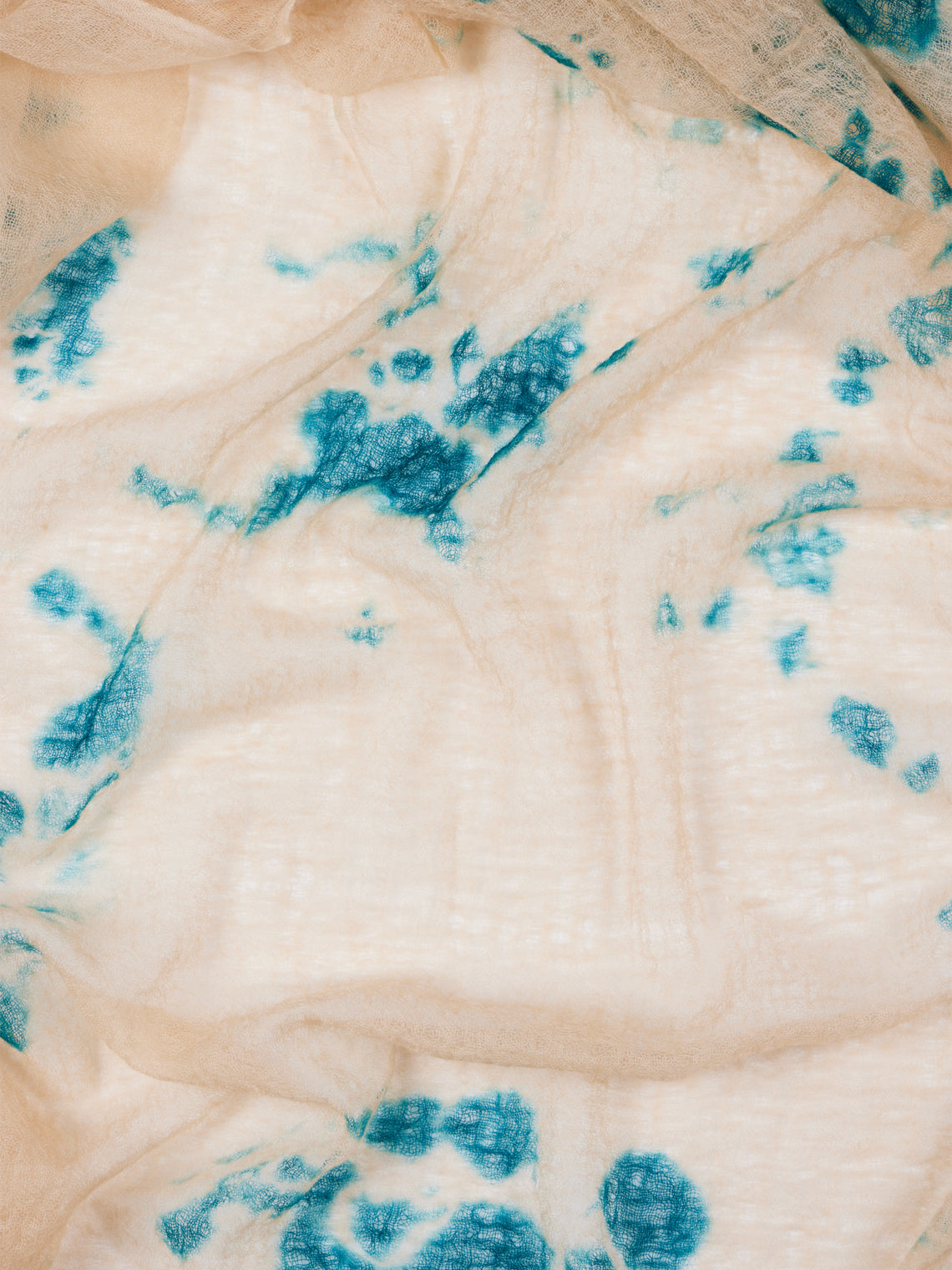 Suzusan - Shibori Cashmere Featherweight Shawl | One Size - Blue - ABASK