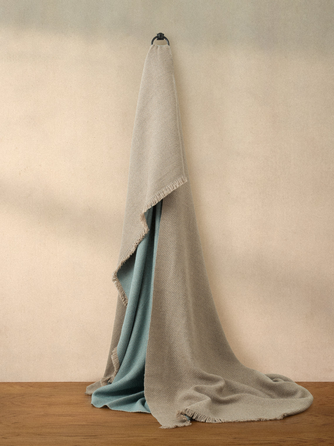 Me & K - Reversible Merino Wool and Cashmere King-Size Blanket (106in/2.7m) - Blue - ABASK