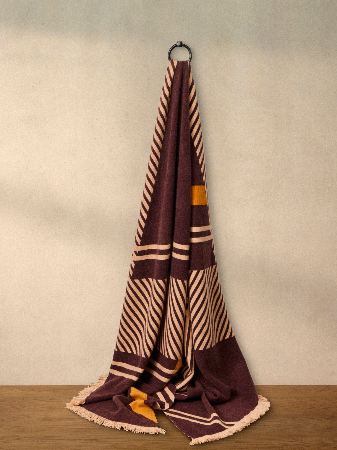 Saved NY - Cashmere Printed Throw (71in/1.8m) - Red - ABASK
