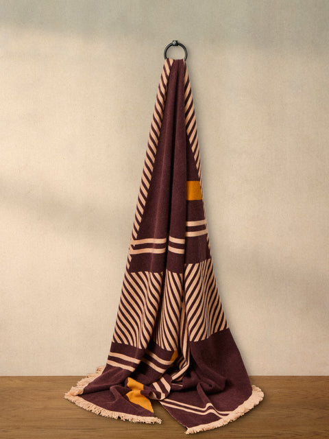 Saved NY - Cashmere Printed Throw (71in/1.8m) - Red - ABASK