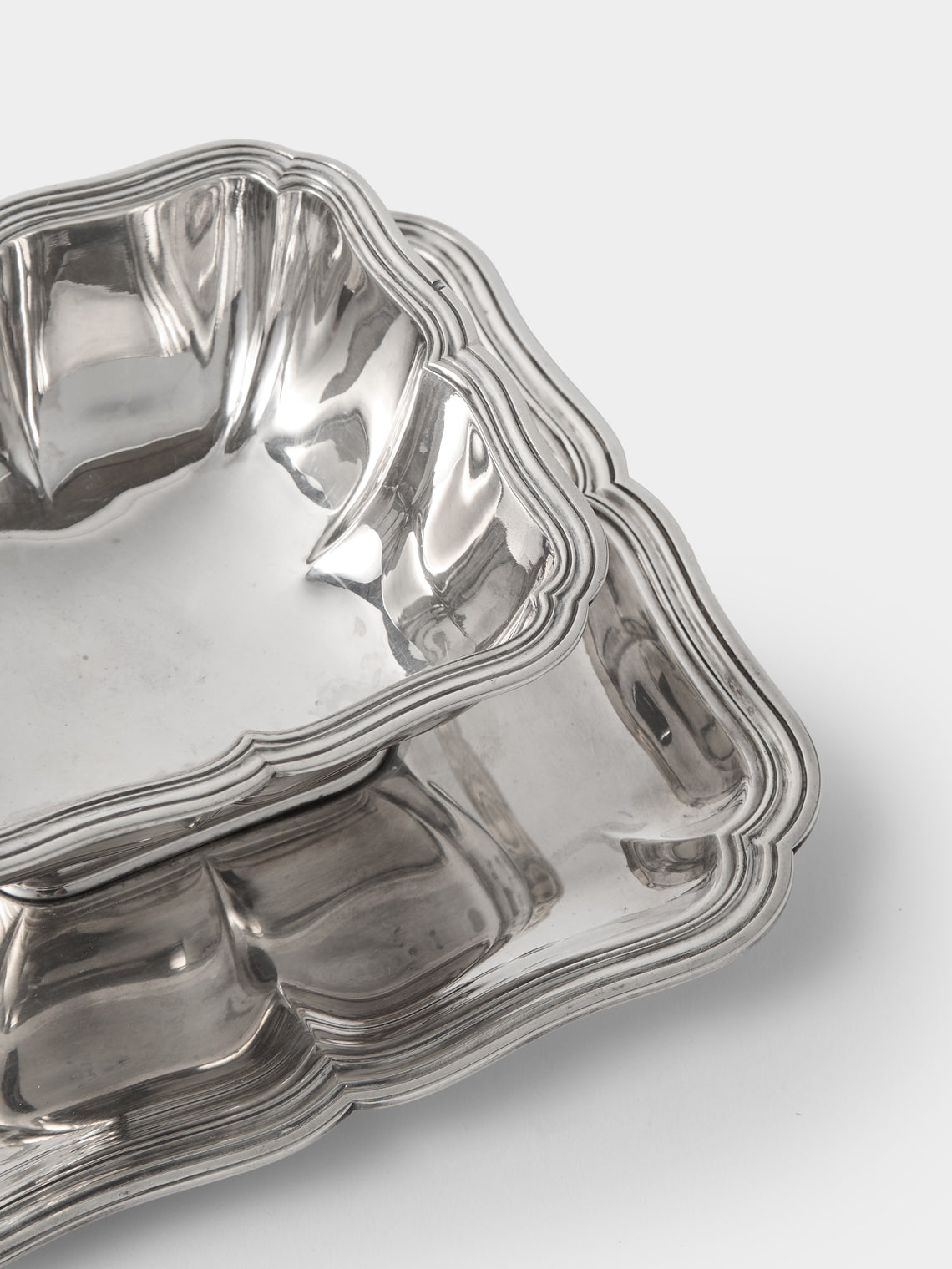 Antique and Vintage - 1920s Minerve Solid Silver Saucier with Platter - Silver - ABASK