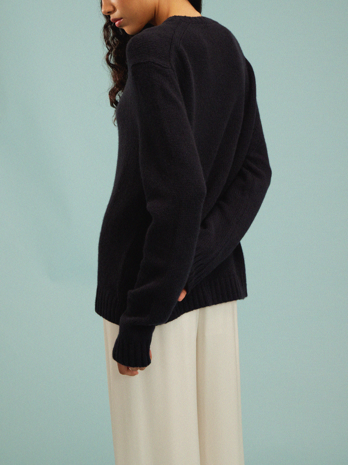 Dusan - Classic Cashmere Boyfriend Sweater | Size: S - Navy - ABASK