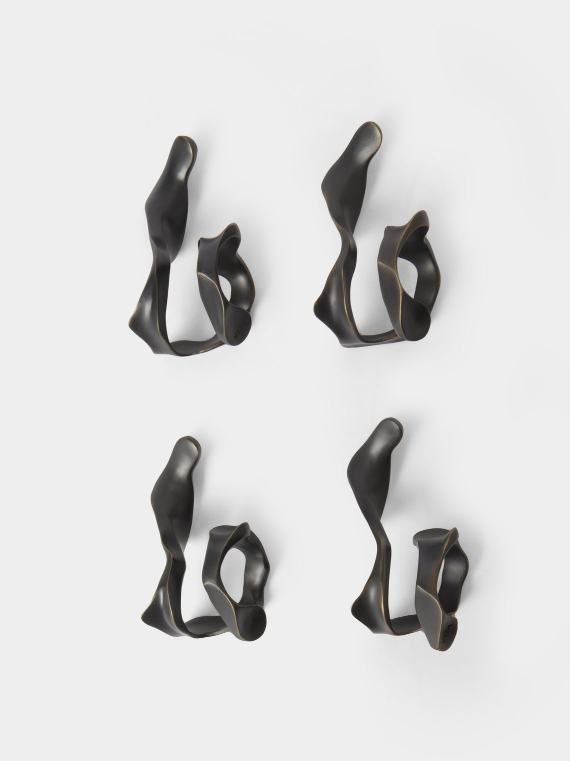 Viya - | Set of 4 | Under the Banyan Brass Napkin Rings - Black - ABASK