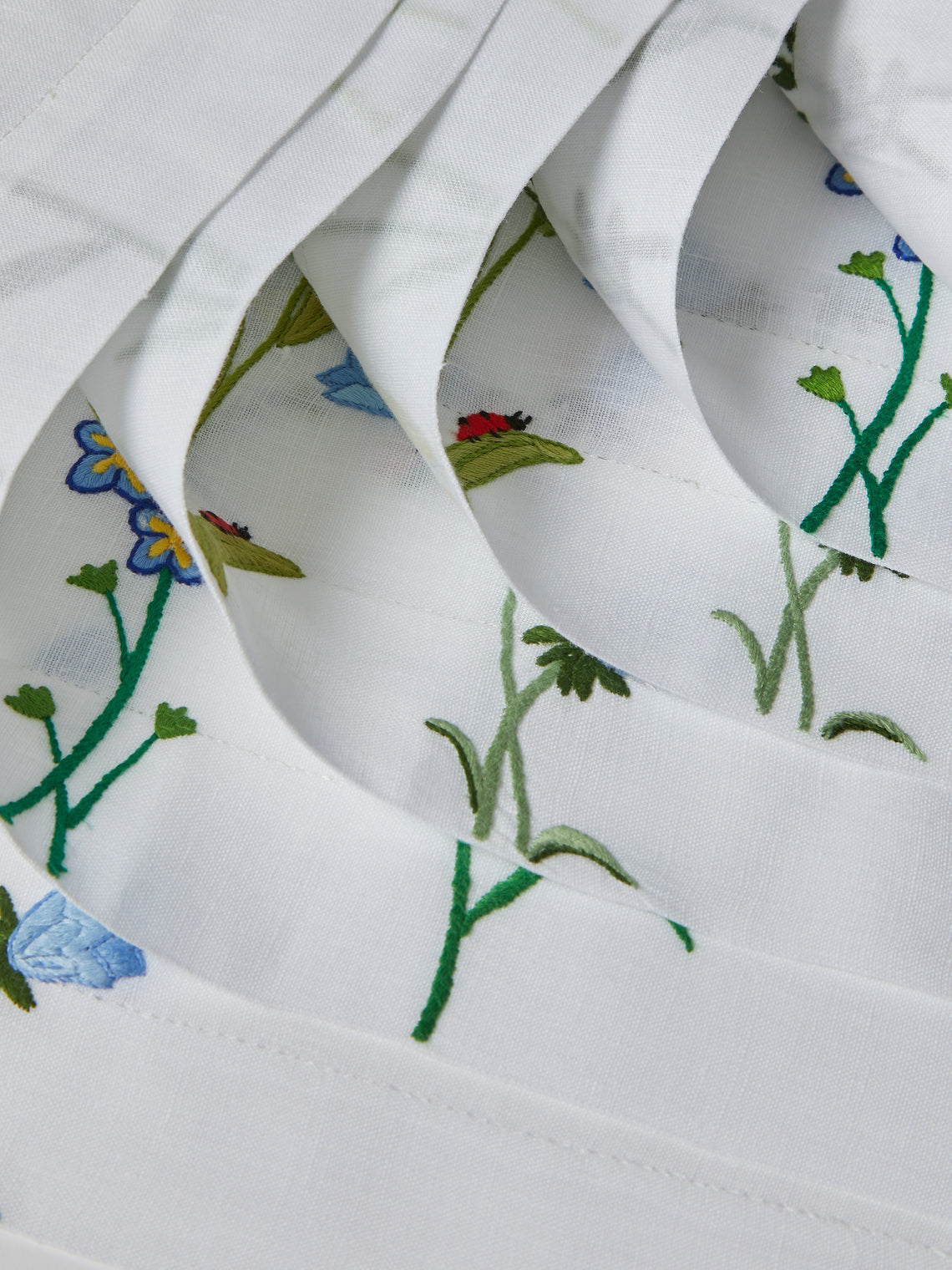Taf Firenze - | Set of 6 | Summer Floral Hand-Embroidered Linen Placemats - White - ABASK