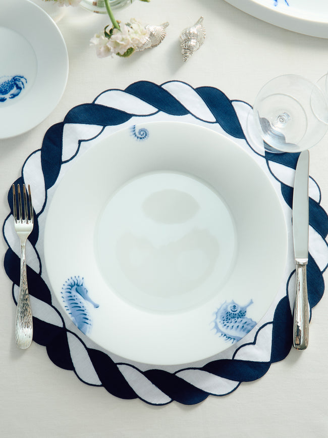 Hering Berlin - Ocean Porcelain Dinner Plates – 11.5in/29cm (Set of 2) - White - ABASK