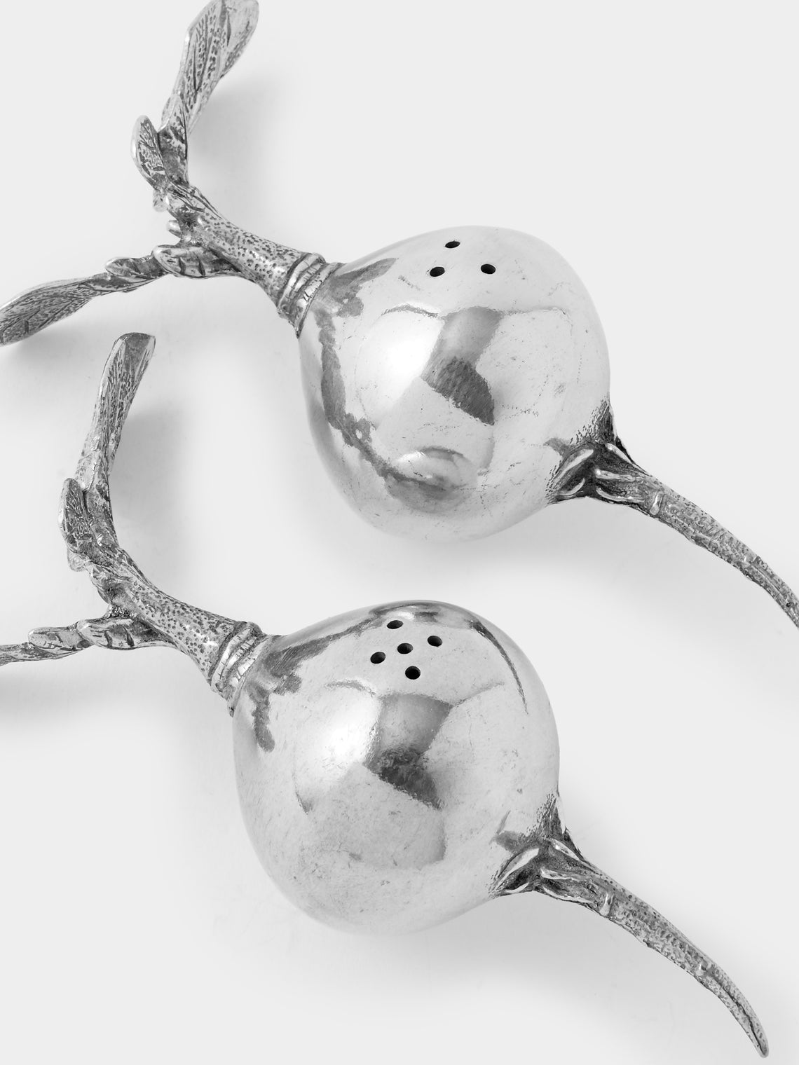 Au Bain Marie - | Set of 2 | Radish Pewter Salt and Pepper Shakers - Silver - ABASK