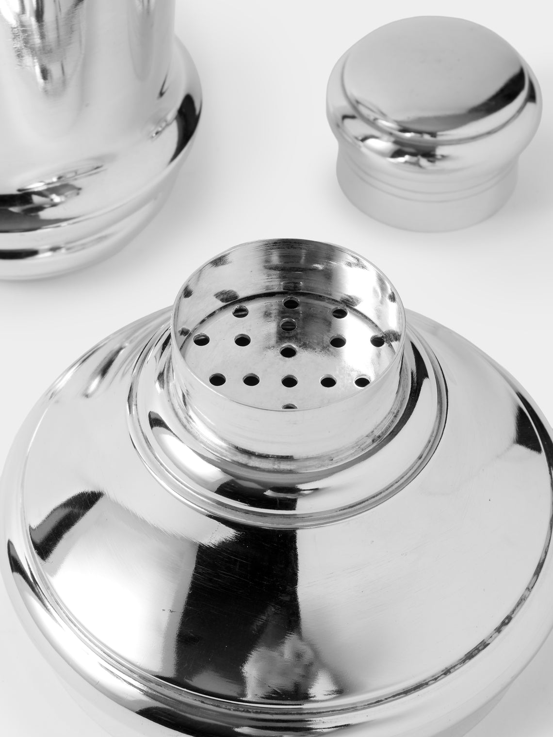 Antique and Vintage - Mid-Century Silver-Plated Cocktail Shaker - Silver - ABASK