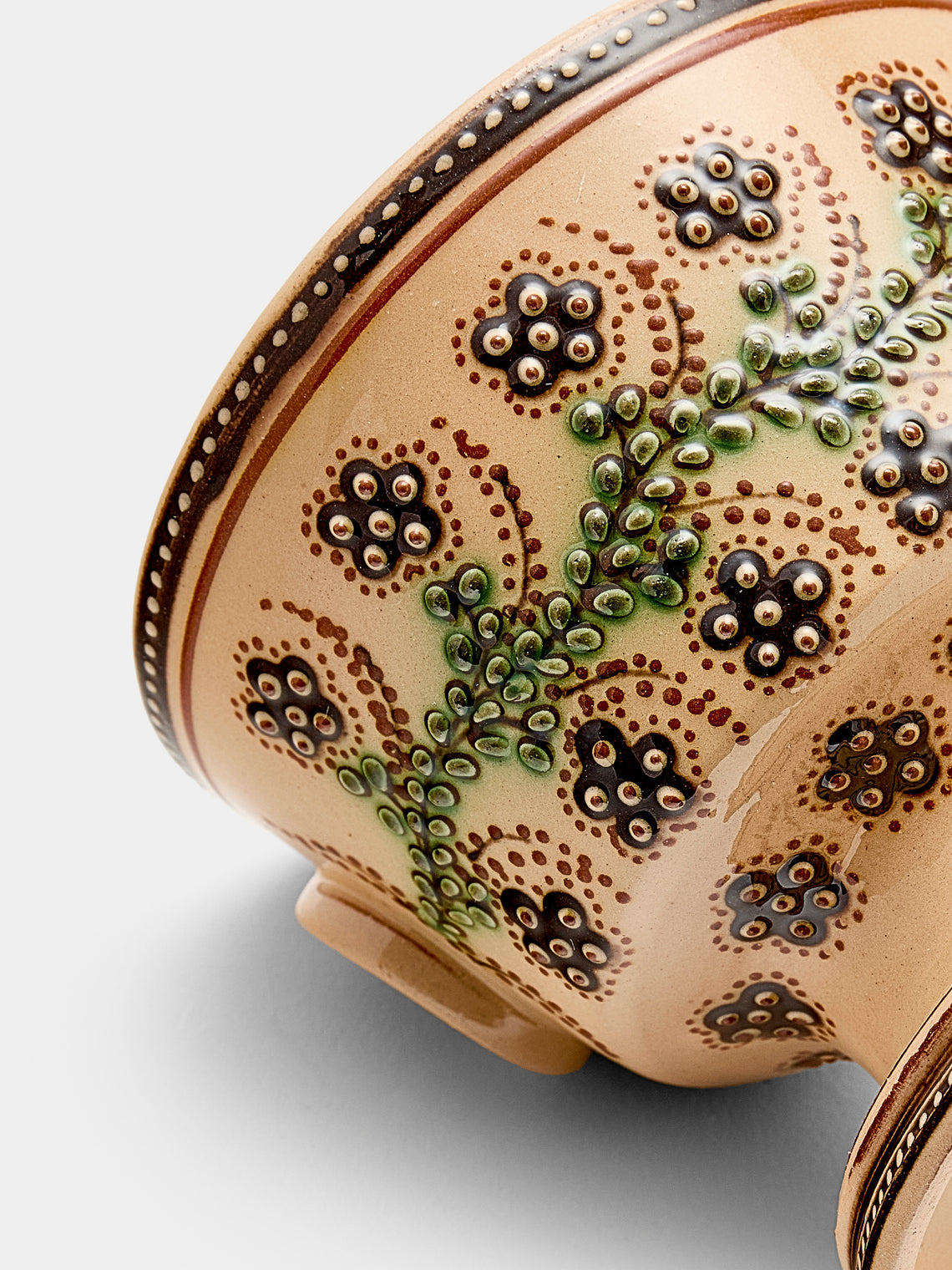 Poterie d’Évires - Flowers Hand-Painted Ceramic Small Raised Bowl - Cream - ABASK