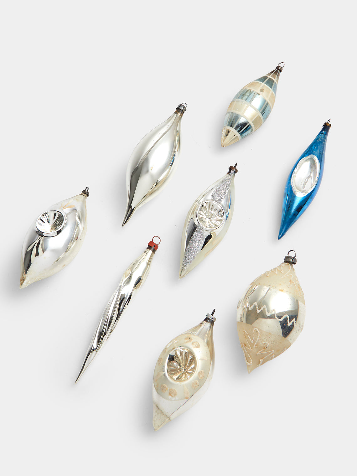 Antique and Vintage - Early-20th-Century Droplets Glass Baubles (Set of 8) - Silver - ABASK