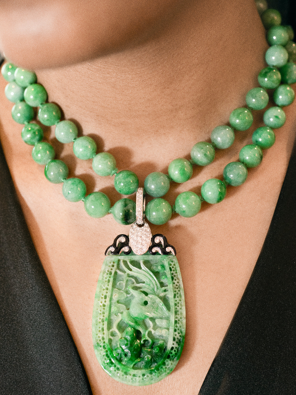 Mahnaz Collection - Vintage 1970s Nardi 18-Karat White Gold, Diamond, Jade and Enamel Necklace - Green - ABASK