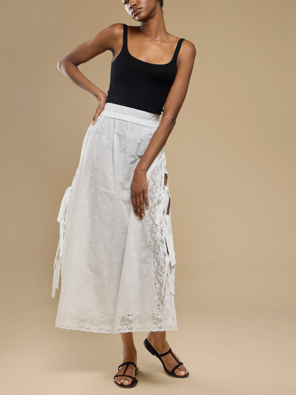Loretta Caponi - Fiocchini Embroidered Cotton Long Skirt | Size: S - White - ABASK