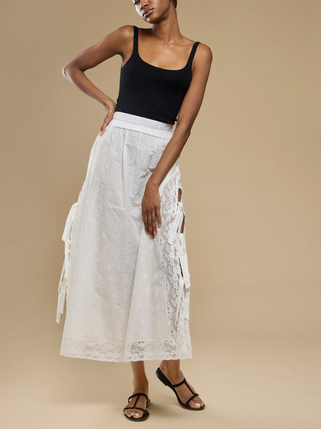 Loretta Caponi - Fiocchini Embroidered Cotton Long Skirt | Size: S - White - ABASK