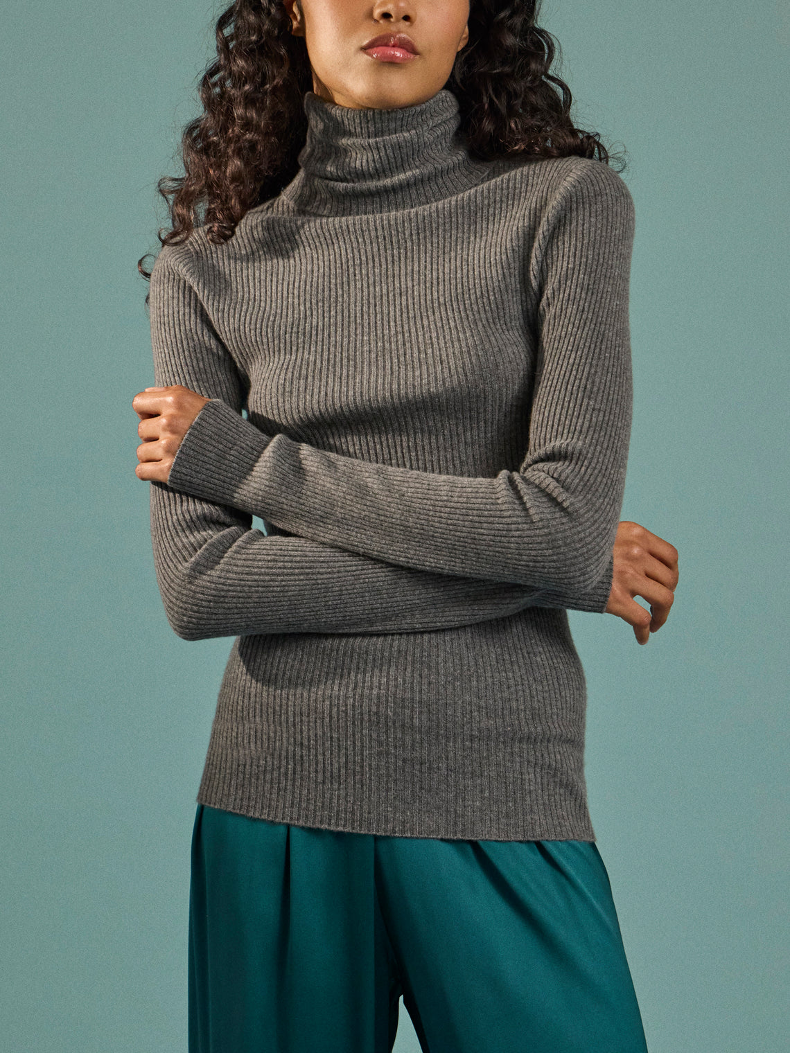 Arch4 - Izzy Baby Goat Cashmere Rollneck Top | Size: S - Gray - ABASK